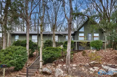 3006 Barcody Rd, Huntsville, AL 35802
