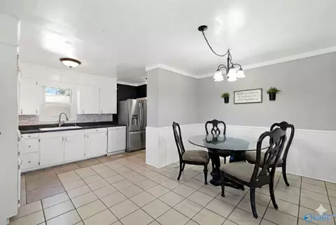 152 6th St, Grant, AL 35747 photo 8