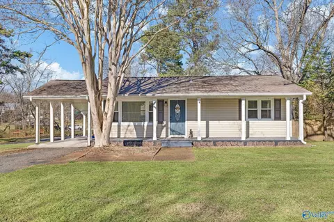 152 6th St, Grant, AL 35747 photo 2