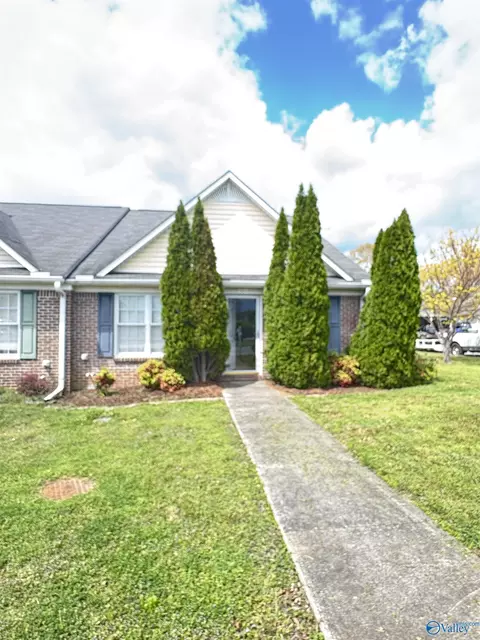 501 College St, Hartselle, AL 35640
