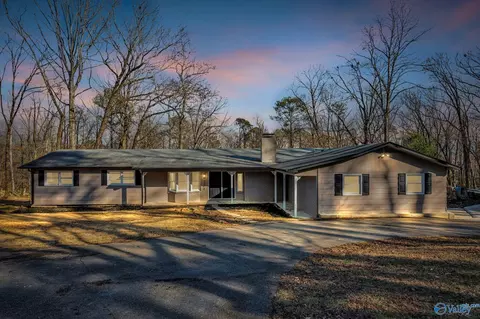 3708 Montclair Rd, Decatur, AL 35603