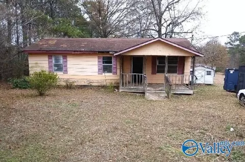1205 Egg And Butter Rd, Columbiana, AL 35051