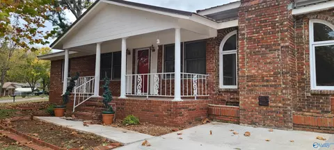 4830 Kyle Ln, Huntsville, AL 35810