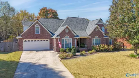 3303 Cedar Cv, Decatur, AL 35603