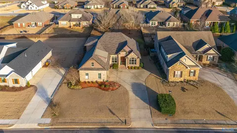 17536 Windermere Dr, Athens, AL 35611