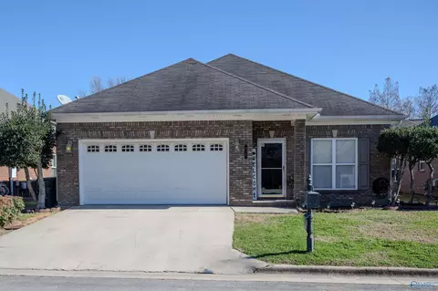 933 Tracey Ln, Decatur, AL 35601