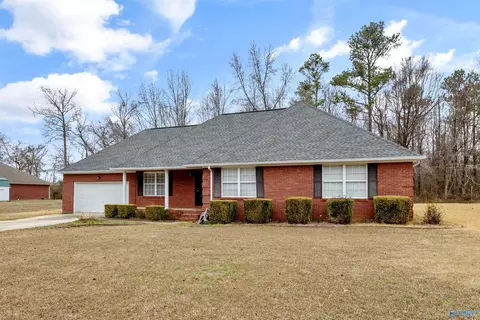26517 Lydia Joe Dr, Athens, AL 35613