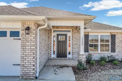 15414 Springbrook Trce, Athens, AL 35611