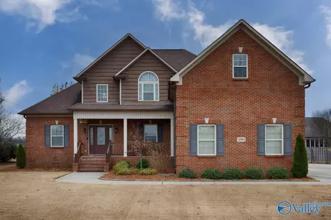 14984 Old Banford St, Athens, AL 35613