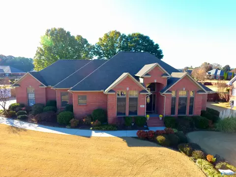 102 Rathdoon Ct, Madison, AL 35757