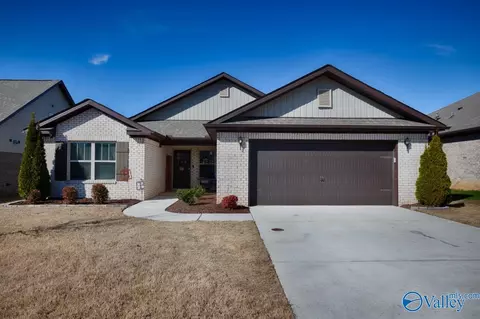 120 Edgestone Dr, Harvest, AL 35749