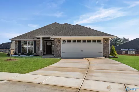 276 Poppy Trl, Meridianville, AL 35759