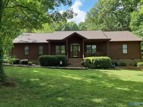 15 All Jersey Rd, Somerville, AL 35670