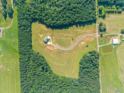 13013 Kenwood Dr, Athens, AL 35611