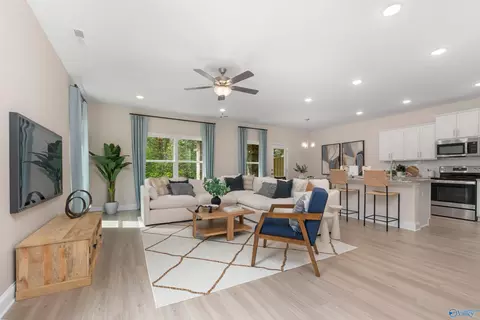 1715 Stampede Cir, Huntsville, AL 35803