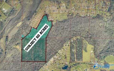 60 Ac Lake Creek Dr, Guntersville, AL 35976