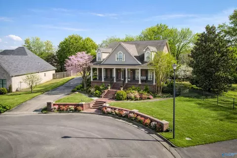 2034 Stratford Ct, Decatur, AL 35601