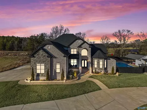 3720 S Chapel Hill Rd, Decatur, AL 35603