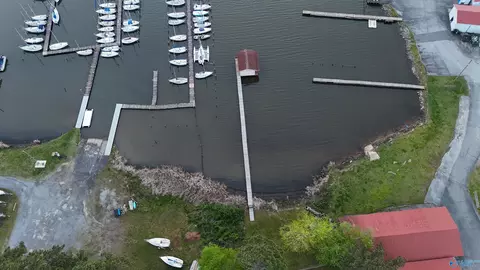 2 Waterfront Browns Creek Rd, Guntersville, AL 35976