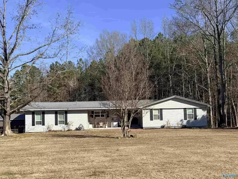 2792 E Rexford St, Hokes Bluff, AL 35903