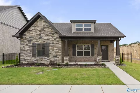 17407 Brooklawn St, Athens, AL 35611