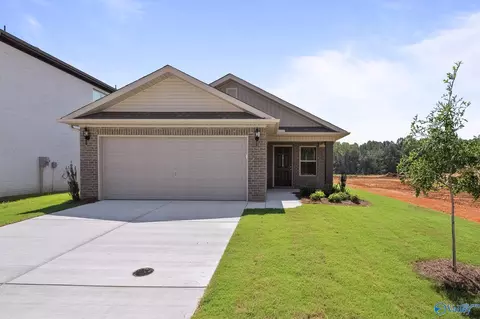 27980 Devvenshire Dr, Harvest, AL 35749