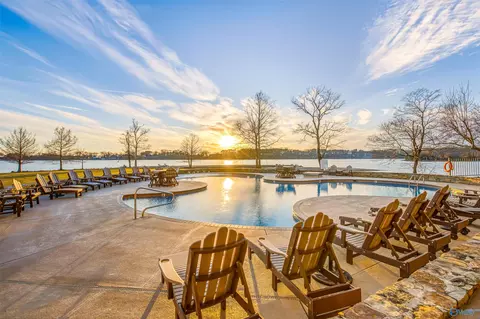 12100 Two Rivers Dr #B1-3, Athens, AL 35611