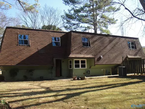 10026 Nadina Dr, Huntsville, AL 35803