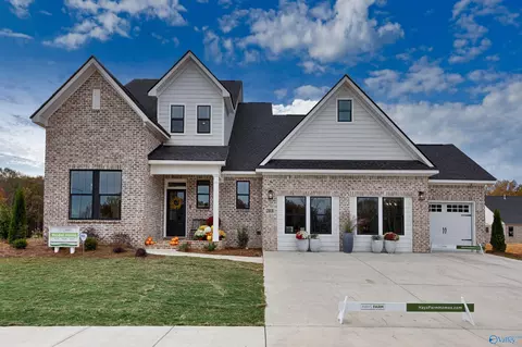 2145 Bloomfell Bnd, Huntsville, AL 35802