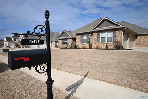 26435 Ashland Ridge Ln, Athens, AL 35613
