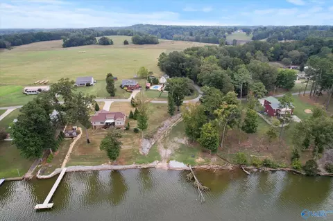 View/Area - 8565 Curtis Rd, Athens, AL 35614 photo 3 of 5