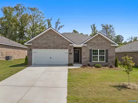 6216 Pisgah Dr, Huntsville, AL 35810
