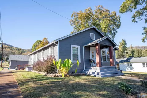 618 Elm Ave, South Pittsburg, TN 37380