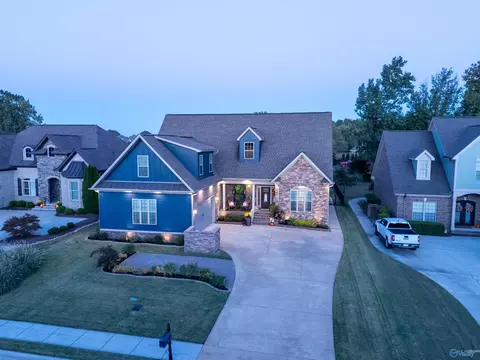 14074 Muirfield Dr, Athens, AL 35613
