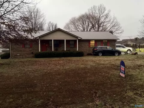 190 Stardust Dr, Boaz, AL 35956