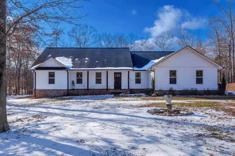 11977 Highway 17, Florence, AL 35633