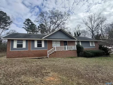 3501 Pine Ridge Rd, Scottsboro, AL 35769