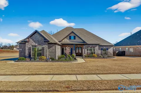 235 Idle Creek Dr, Huntsville, AL 35811