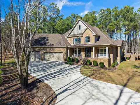 13390 S Shawdee Rd, Huntsville, AL 35803