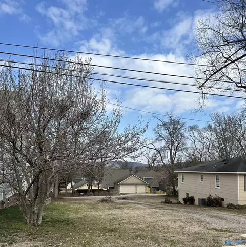 1305 Highland Ave, Huntsville, AL 35801