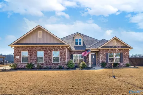 136 Tango Dr, Meridianville, AL 35759