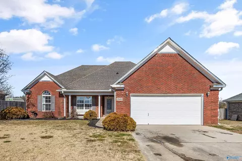 27683 Grant Dr, Elkmont, AL 35620