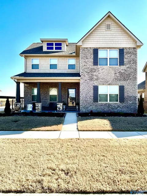 17774 Eastmoor St, Athens, AL 35611