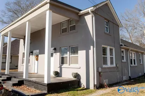 805 Main St E, Hartselle, AL 35640