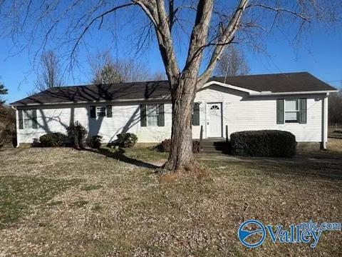 273 Bo Howard Rd, Toney, AL 35773