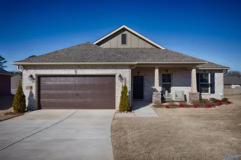 15709 Bees St, Harvest, AL 35749