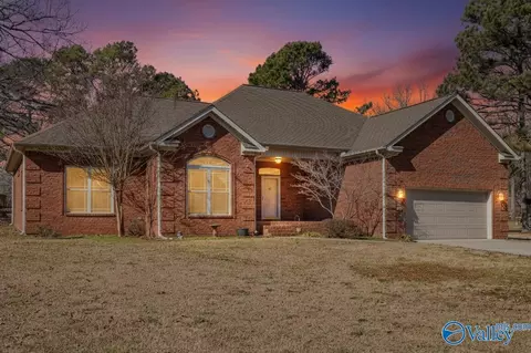 34 Sharon Ave, Trinity, AL 35673 photo 2