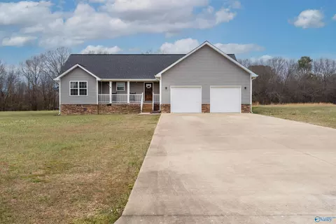 160 Graben Dr, Fyffe, AL 35971