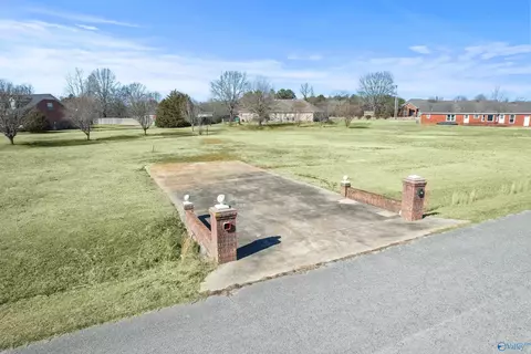 70 County Road 498, Trinity, AL 35673 photo 4