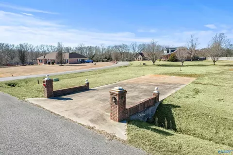 70 County Road 498, Trinity, AL 35673 photo 3